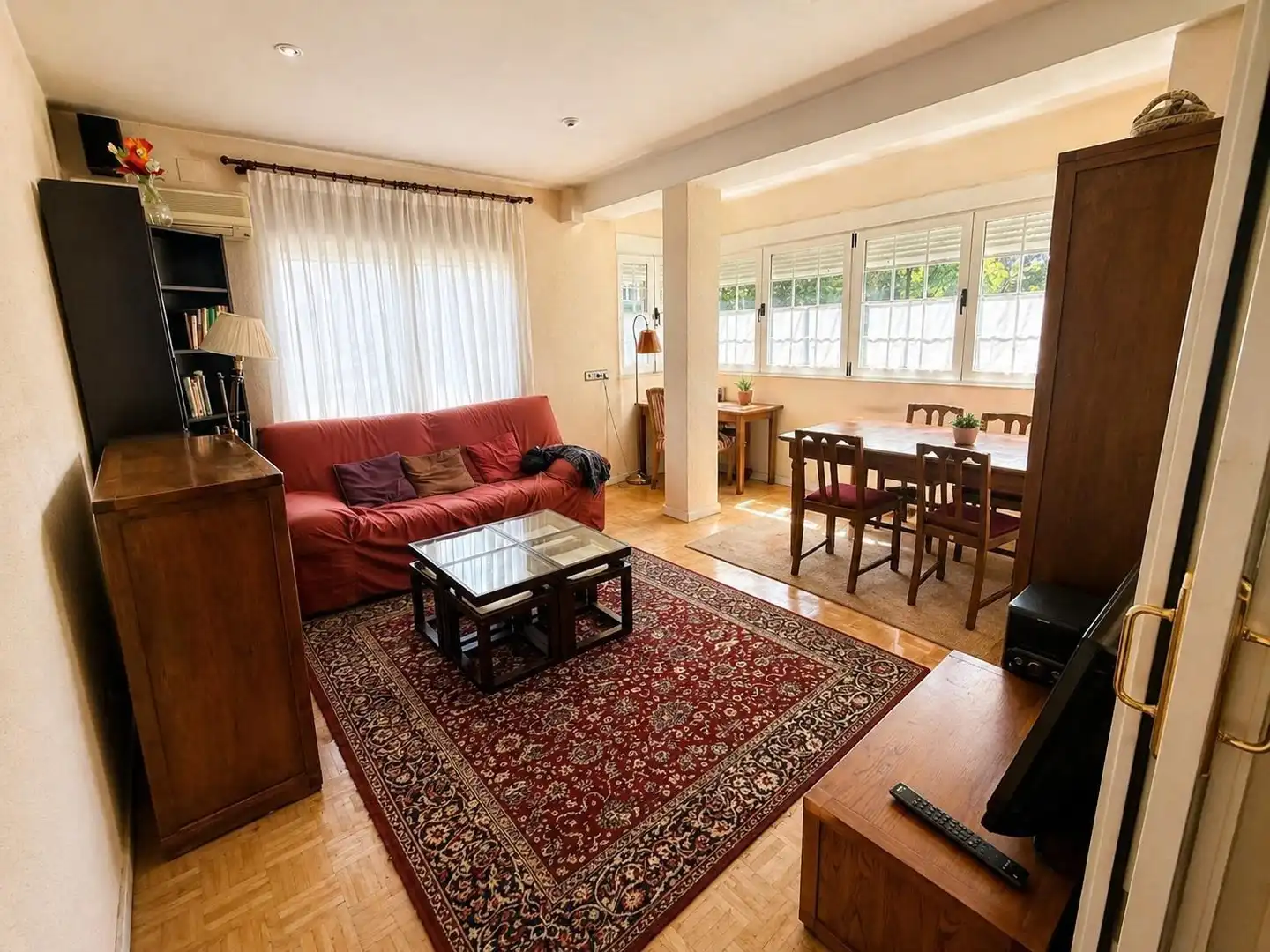 Sala de estar de Piso en venta en  Madrid Capital con Aire acondicionado, Parquet y Amueblado