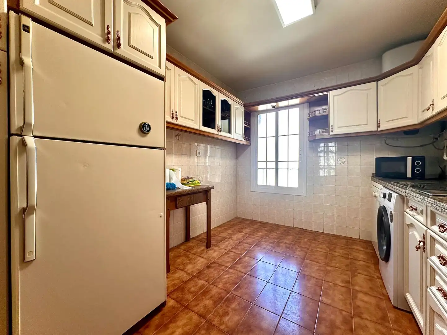 Kitchen of Flat for rent in Granada  with Air Conditioner, Heating and Terrace