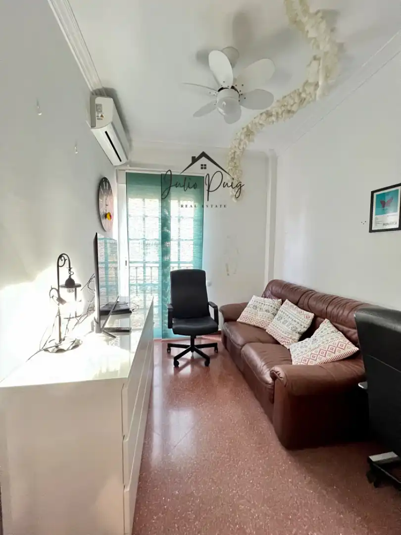 Sala de estar de Casa o chalet en venta en La Puebla del Río con Aire acondicionado, Terraza y Balcón