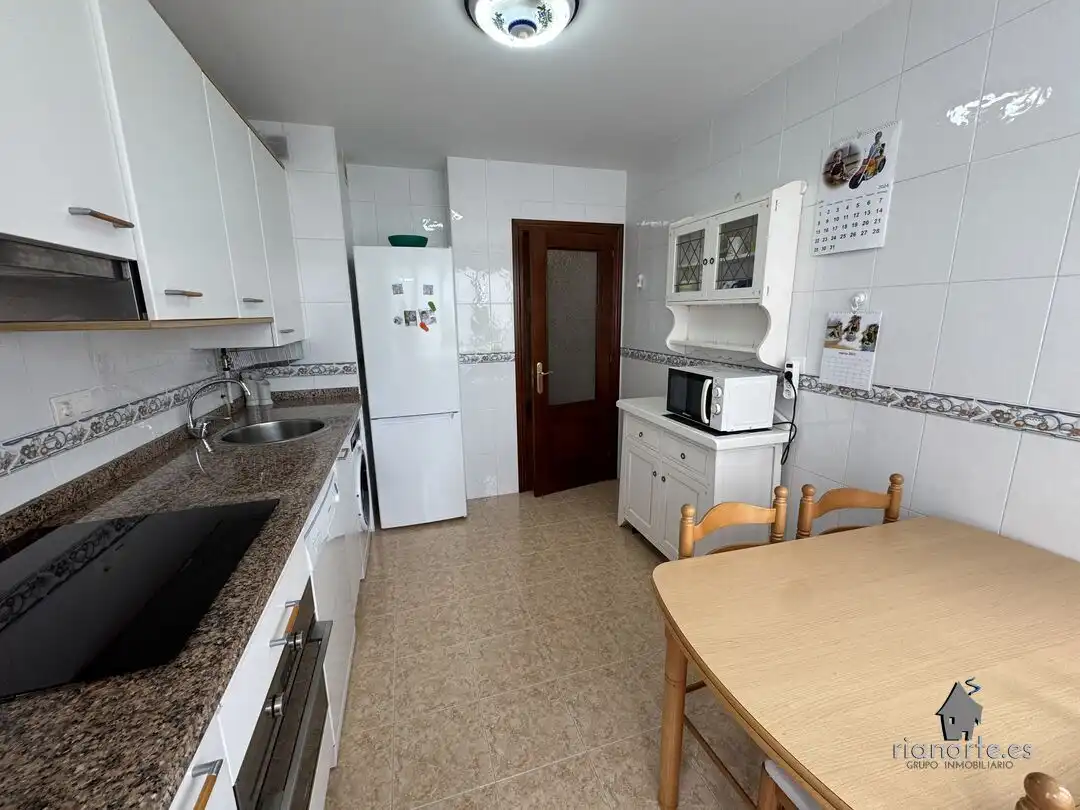 Küche von Wohnung zum Verkauf in Ribadesella mit Heizung und Balkon