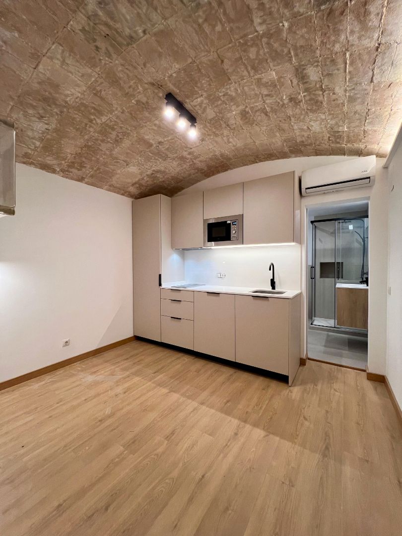 Kitchen of Flat for sale in  Barcelona Capital  with Air Conditioner, Heating and Parquet flooring