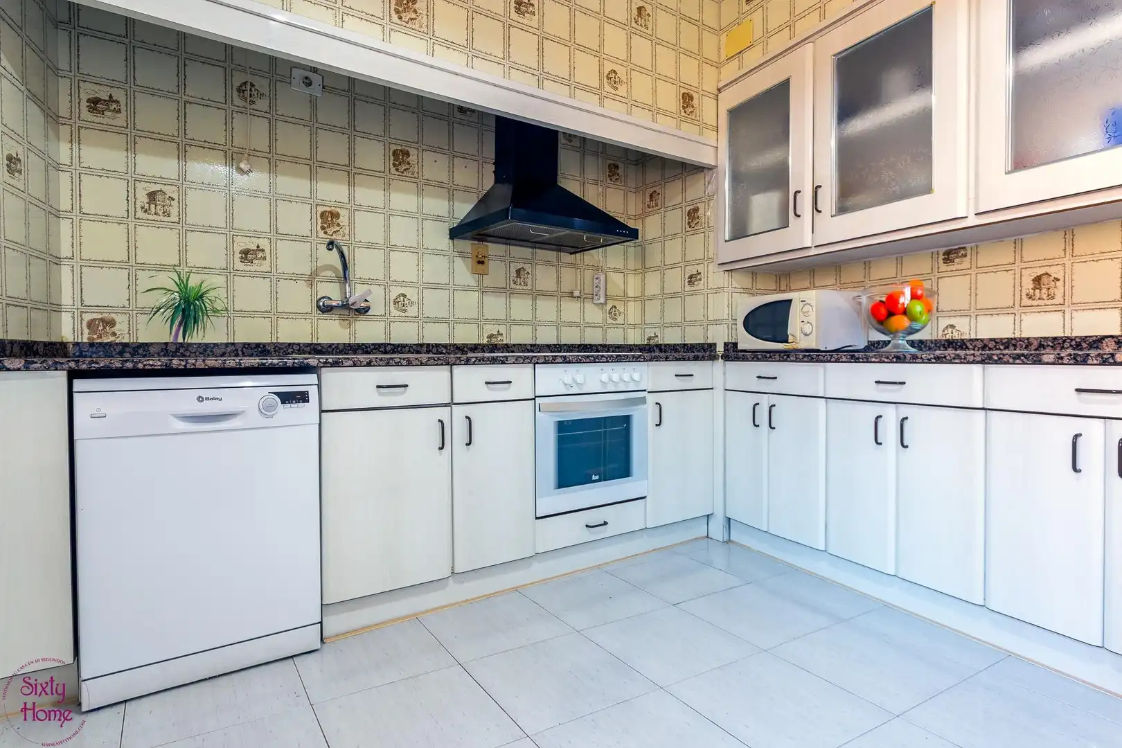 Cuina de Casa o xalet en venda en Andorra (Teruel) amb Jardí privat, Traster i Moblat