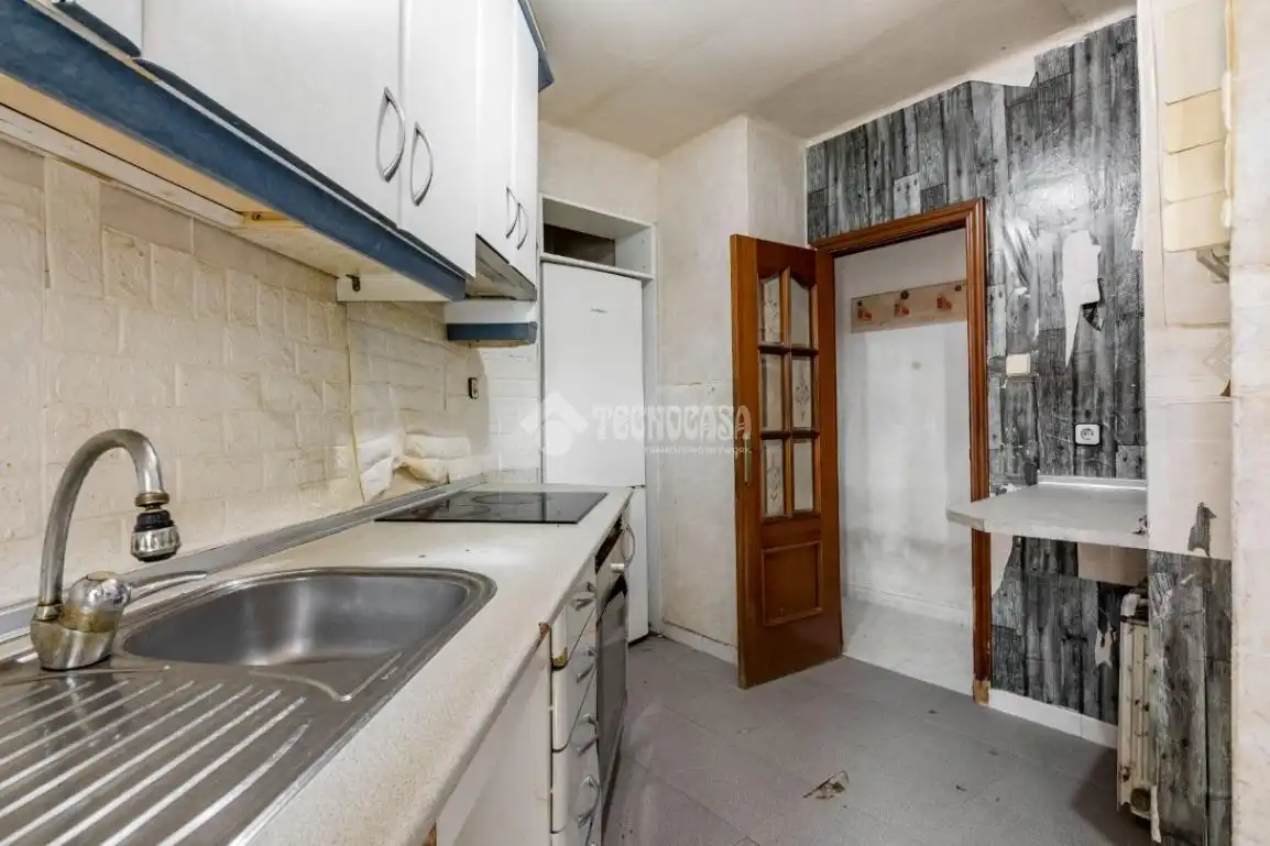 Cocina de Piso en venta en Madrid