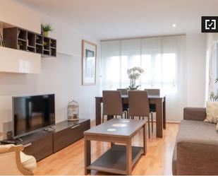 Living room of Flat to rent in  Madrid Capital  with Air Conditioner, Heating and Furnished