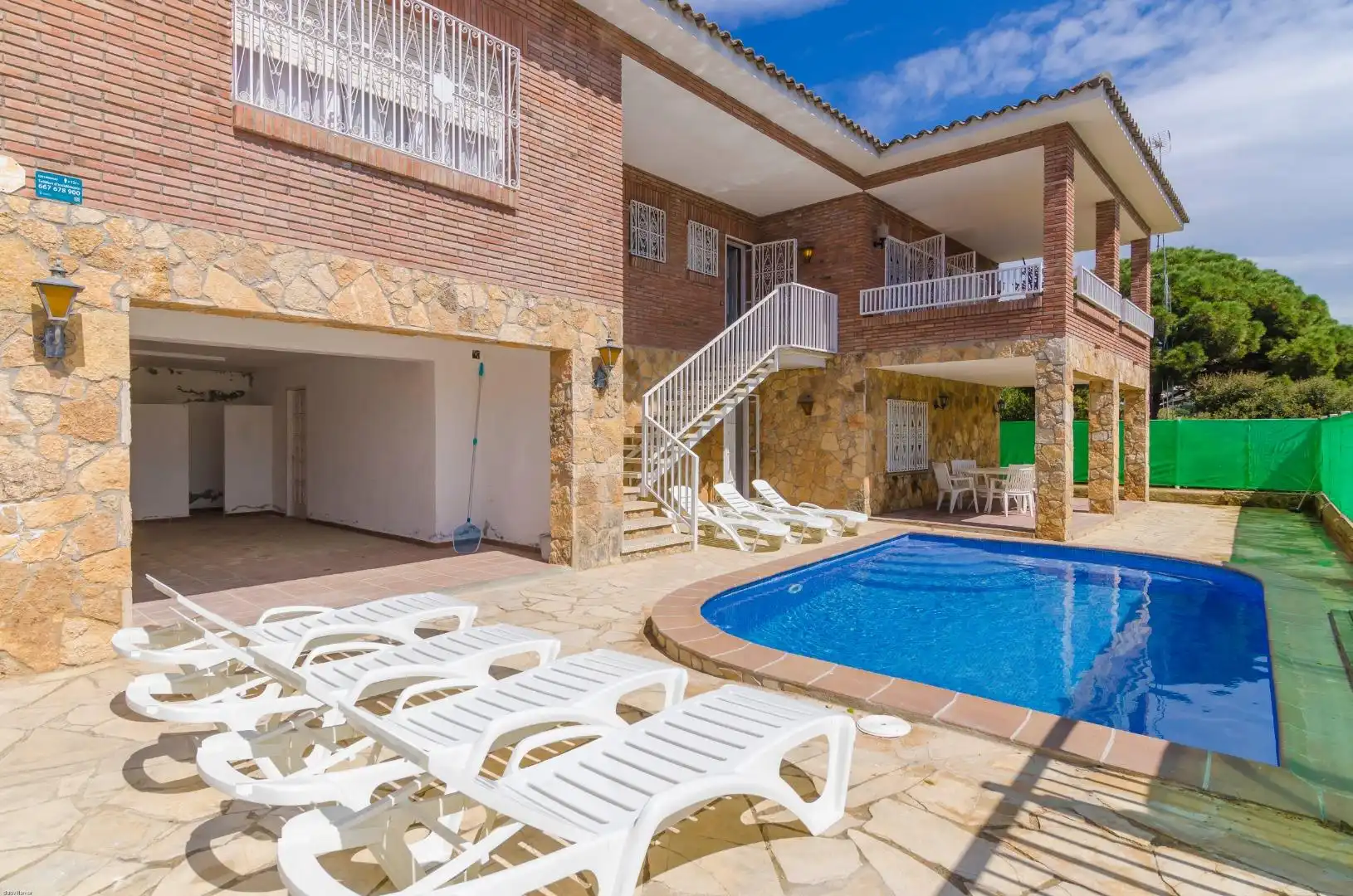 Piscina de Casa o chalet en venta en Lloret de Mar con Piscina y Horno