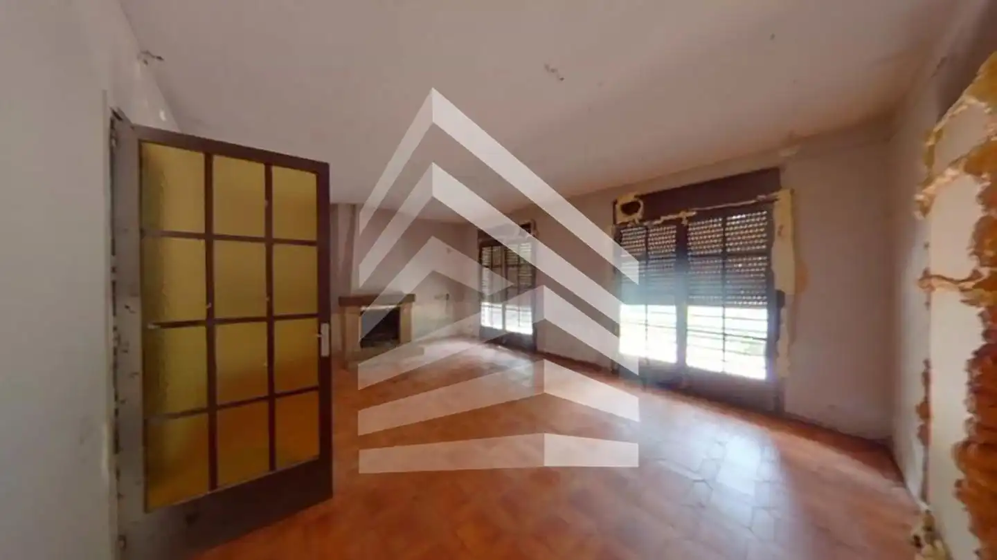 Casa amb piscina en venda a calle Mare de Déu de Montserrat
