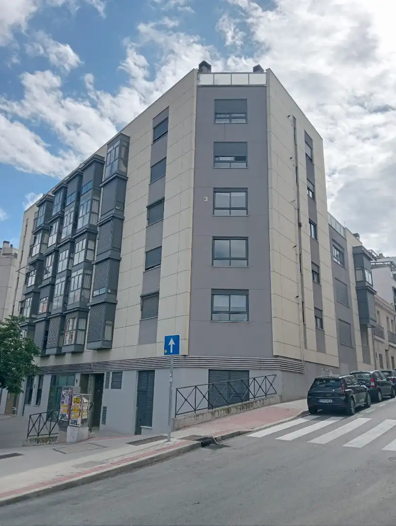 Appartamento con ascensore in vendita a Avenida de Camilo José Cela 9