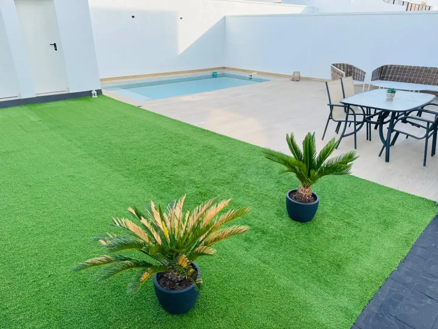 Terraza de Piso en venta en Dos Hermanas con Aire acondicionado, Piscina y Balcón