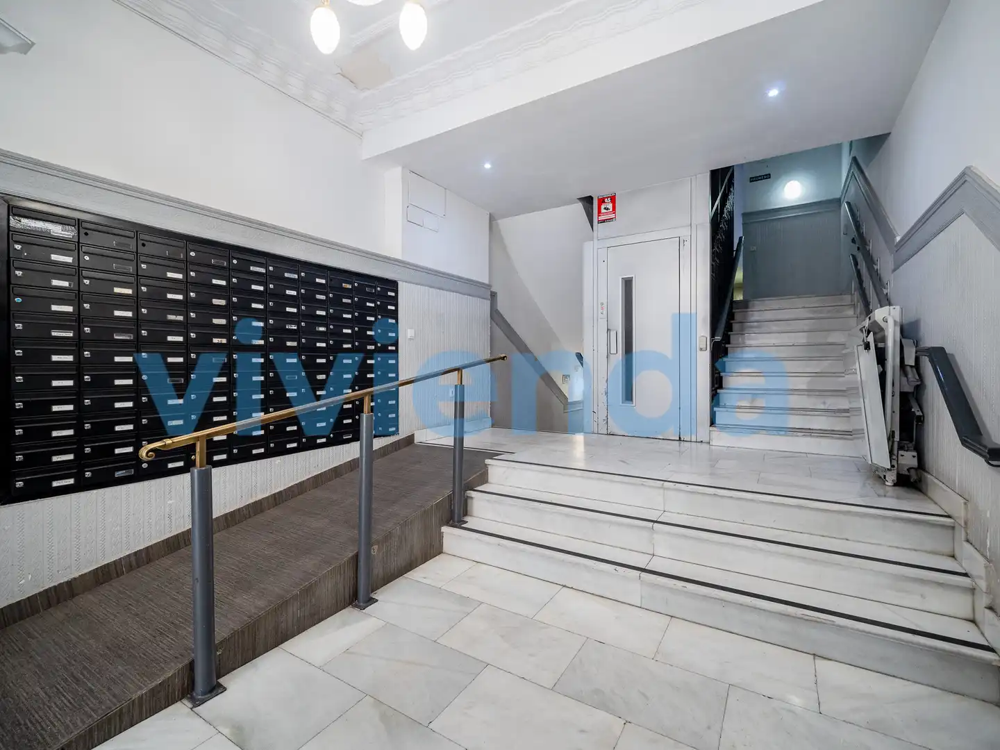 Flat for sale in Madrid  with Air Conditioner, Heating and Furnished