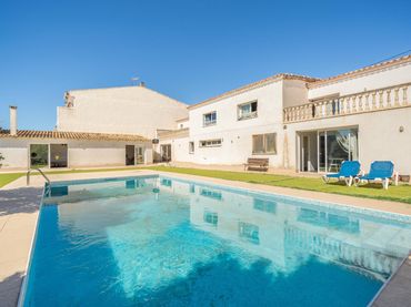 Casa con balcón en venta en Els pla de na Tesa