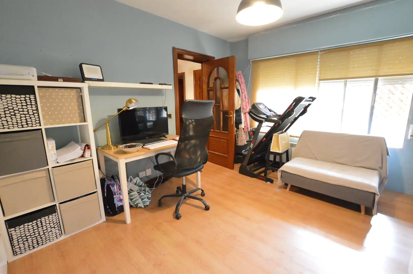 Habitación de Casa adosada en venta en Pozuelo de Alarcón con Aire acondicionado, Calefacción y Jardín privado