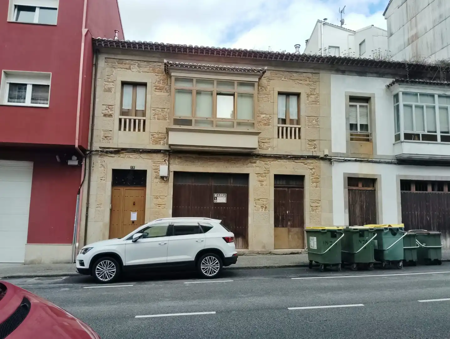 Business premises to rent in Noia