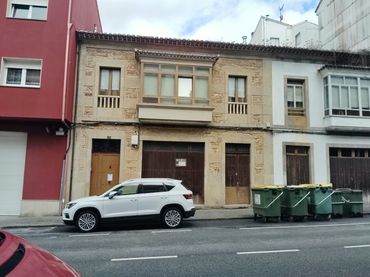 Business premises to rent in Noia