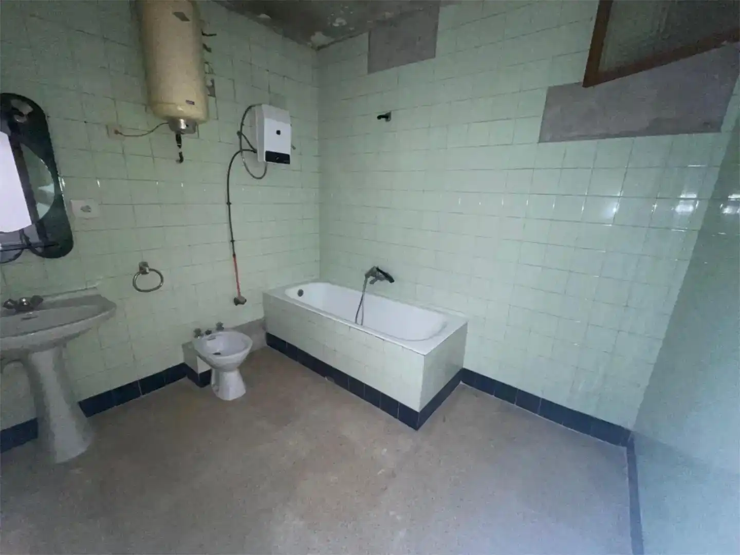 Bathroom of Flat for sale in Subirats  with Balcony