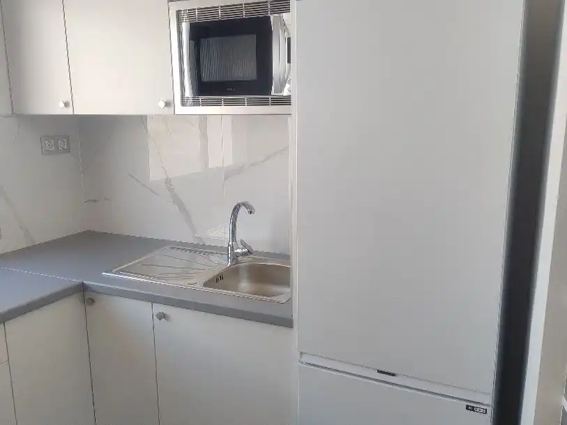 Cuina de Àtic de lloguer en Agüimes amb Aire condicionat, Moblat i Rentadora