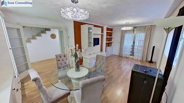 Casa adosada en Venta en Facultad de Medicina