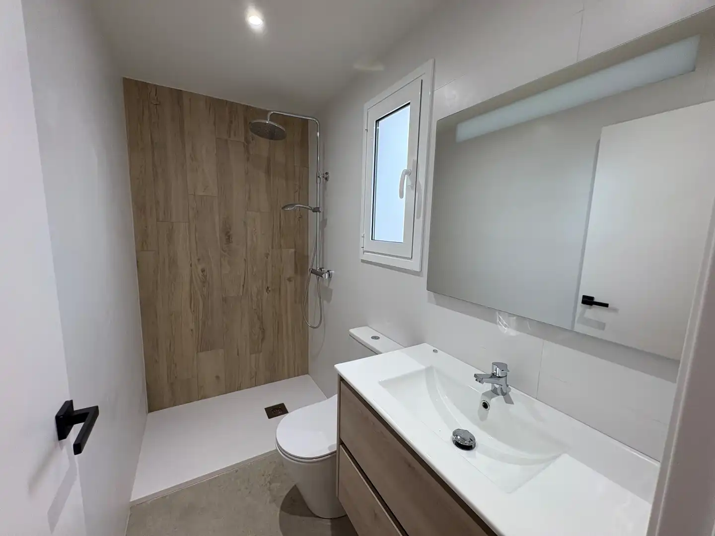 Baño de Piso en venta en Sabadell con Aire acondicionado, Calefacción y Parquet