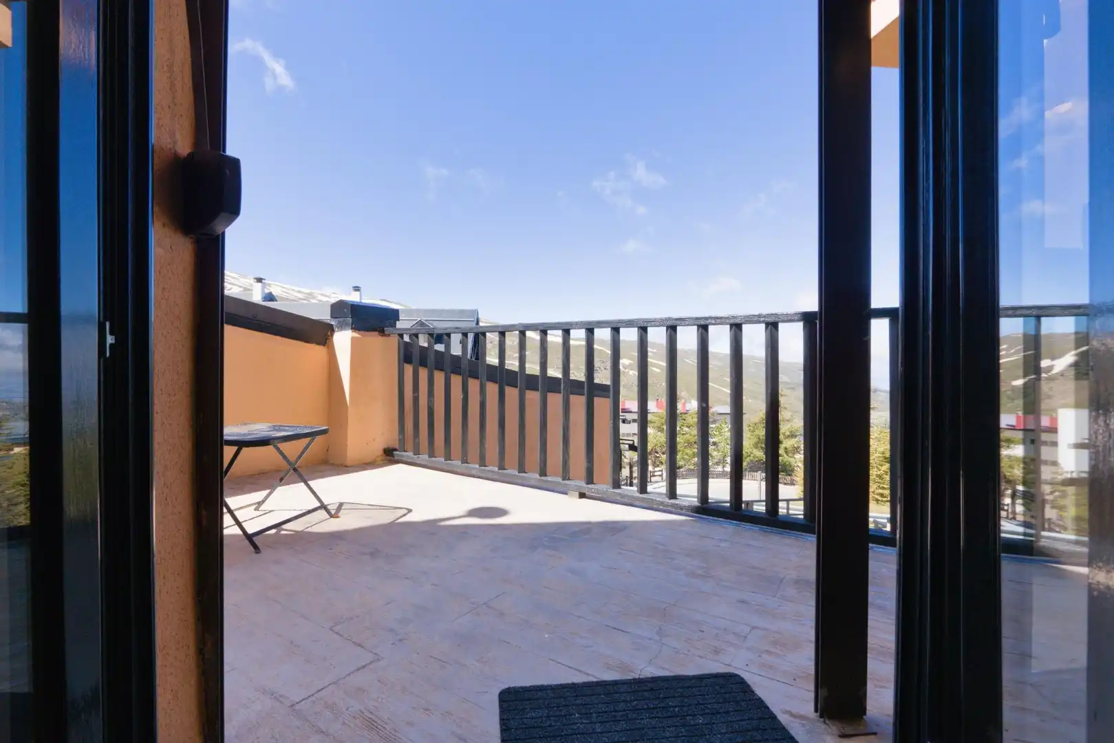 Terraza de Apartamento en venta en Sierra Nevada con Terraza, Trastero y Amueblado