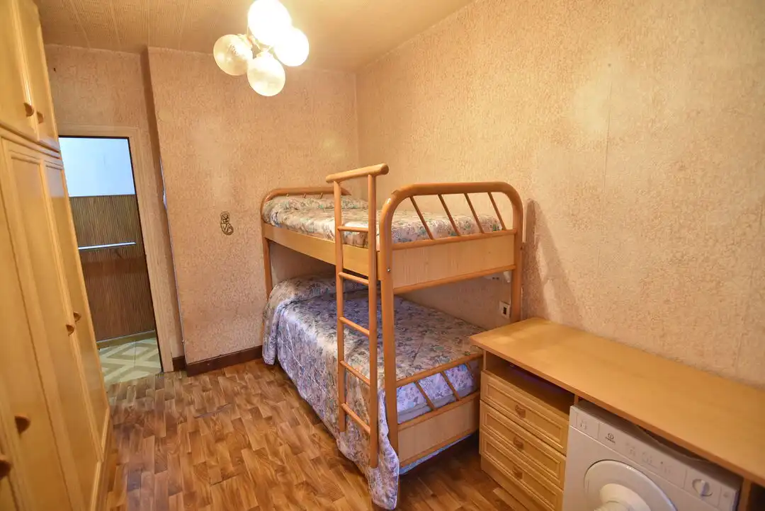 Habitación de Piso en venta en Ermua con Amueblado y Balcón