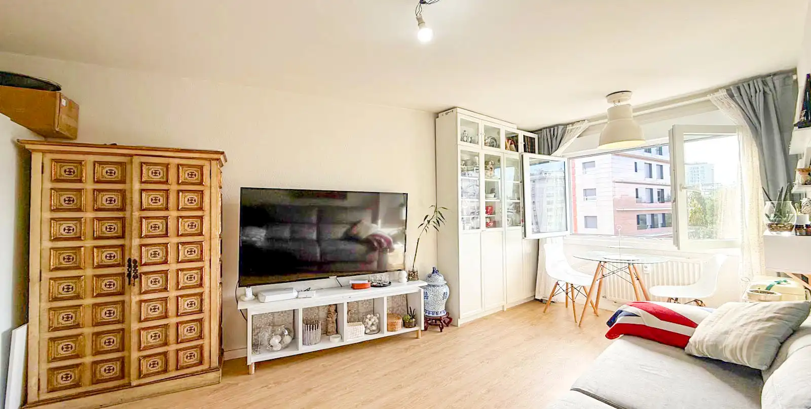 Sala de estar de Estudio en venta en Vigo  con Calefacción, Horno y Lavadora