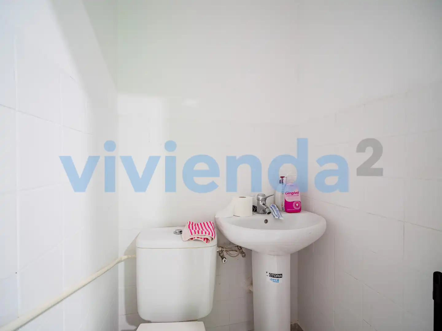 Bathroom of Commercial properties for sale in Madrid  with Air Conditioner, Heating and Furnished
