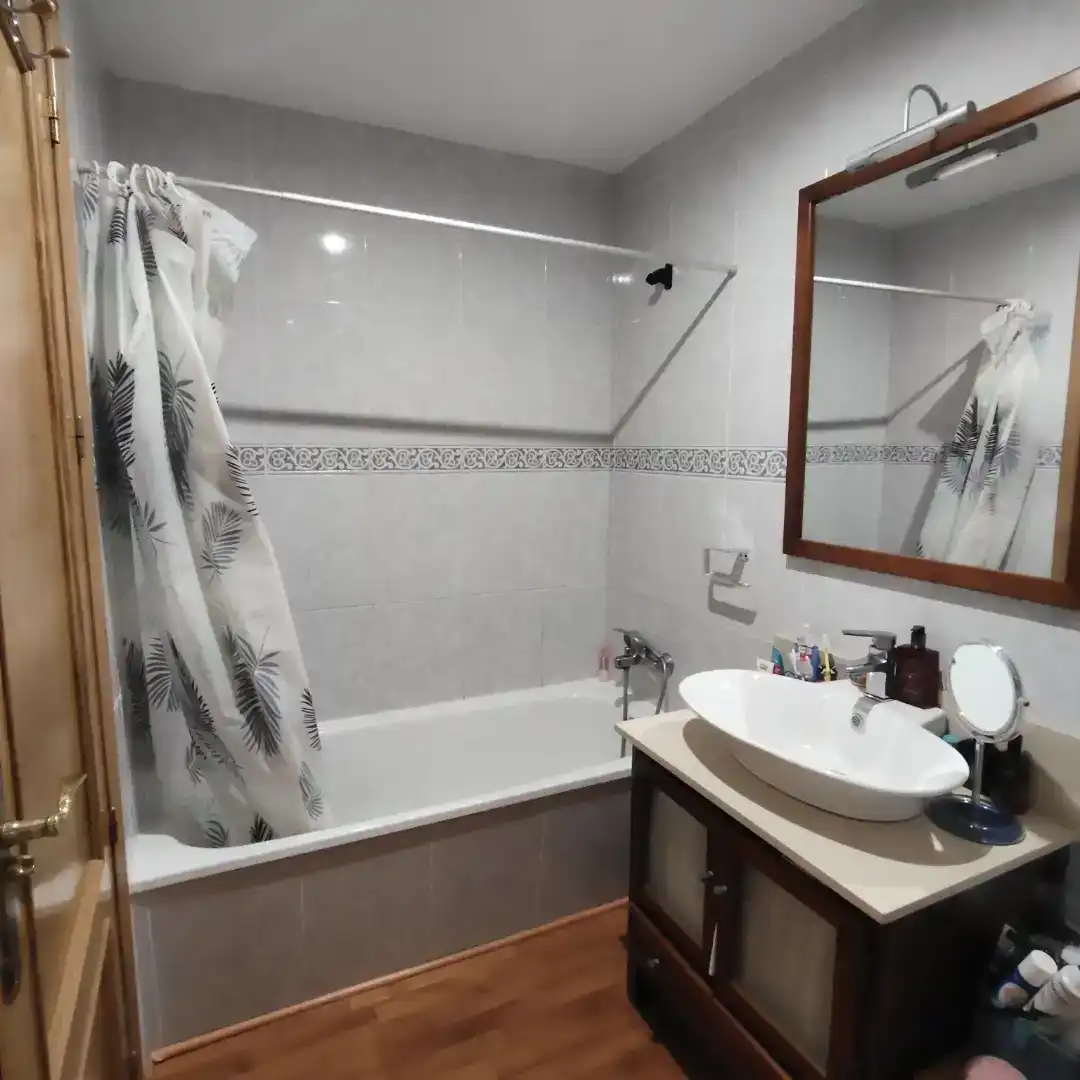 Badezimmer von Wohnung zum Verkauf in  Murcia Capital mit Klimaanlage und Balkon