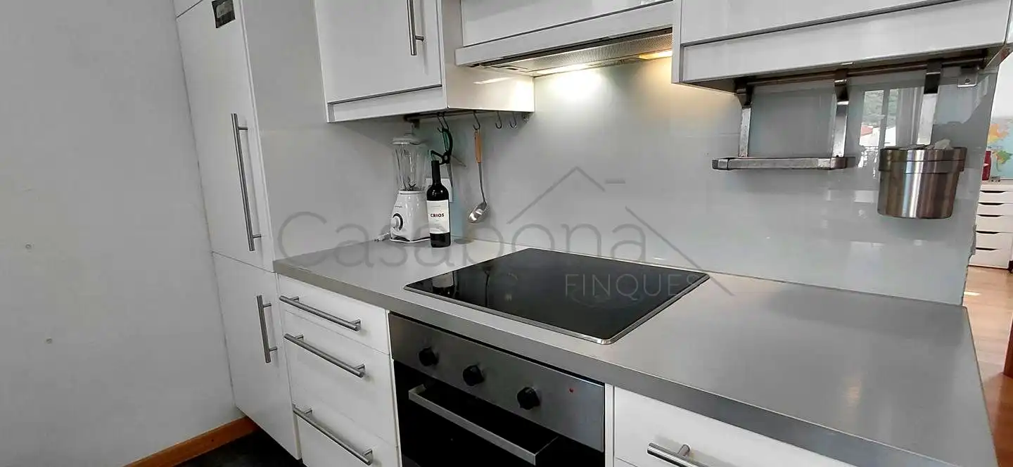 Cuina de Dúplex en venda en La Garriga amb Calefacció, Parquet i Terrassa