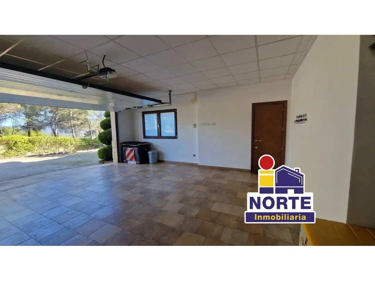 Aparcament de Casa o xalet en venda en Alcoy / Alcoi amb Calefacció, Jardí privat i Terrassa