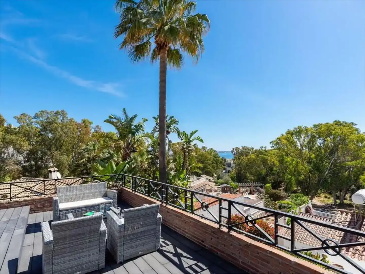 Terrassa de Casa o xalet de lloguer en Mijas amb Aire condicionat, Jardí privat i Piscina