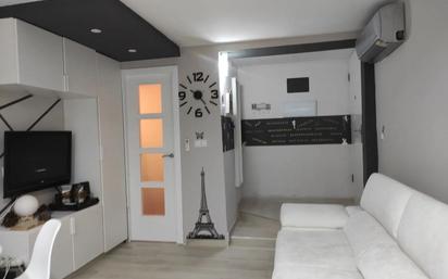 Duplex for sale in  Madrid Capital  with Air Conditioner, Heating and Storage room