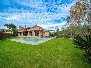 Villa avec piscine à vendre à Siurana