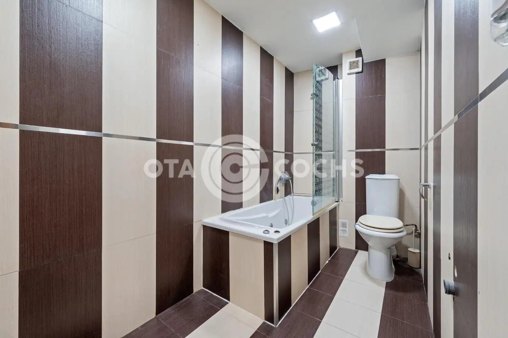Bathroom of Flat for sale in Reus  with Air Conditioner and Heating