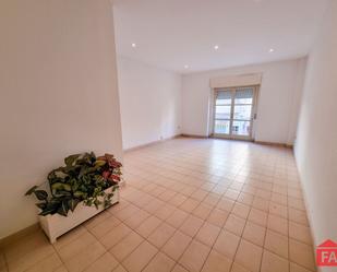 Living room of Office to rent in El Vendrell