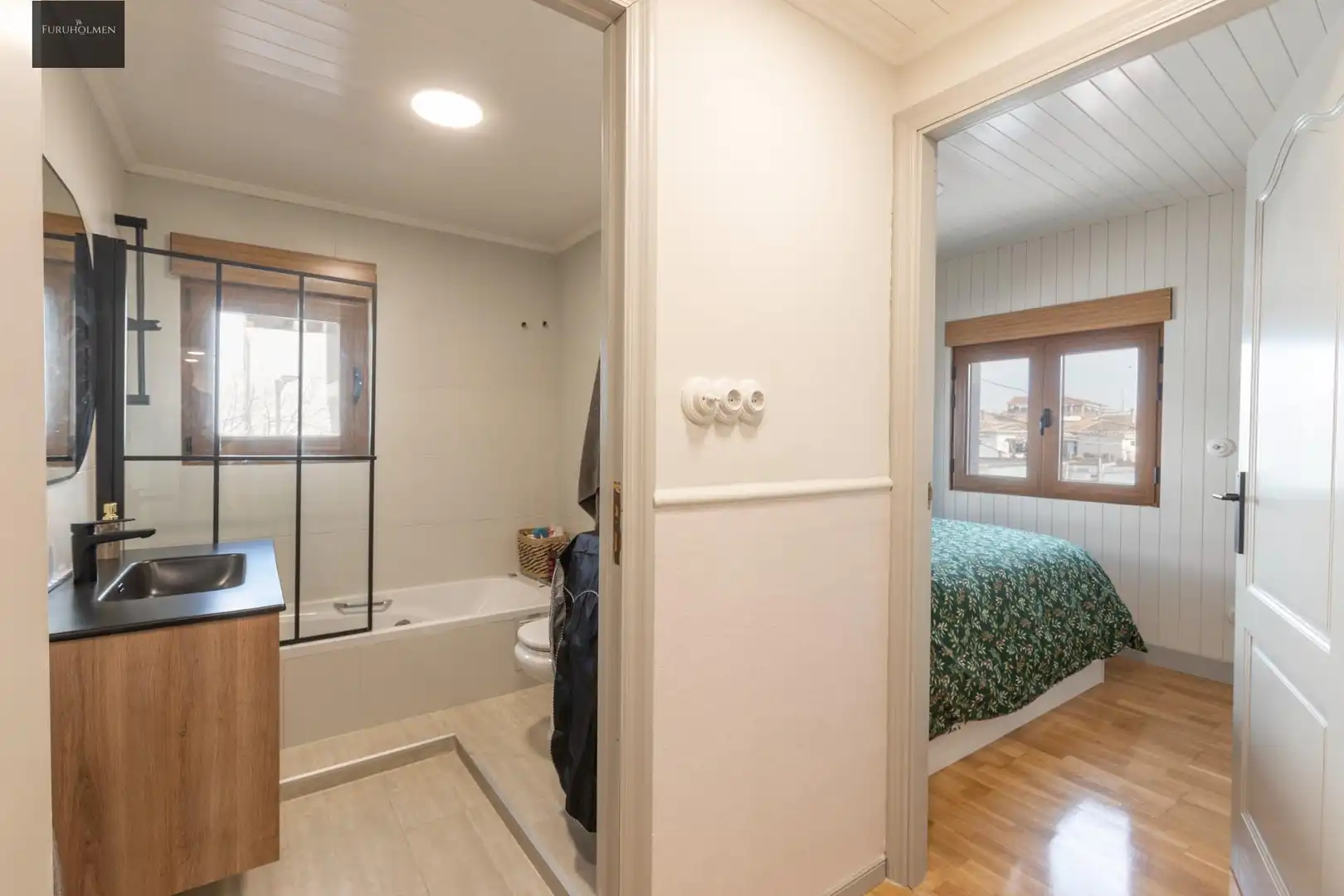 Bedroom of Flat for sale in Armilla  with Air Conditioner and Heating