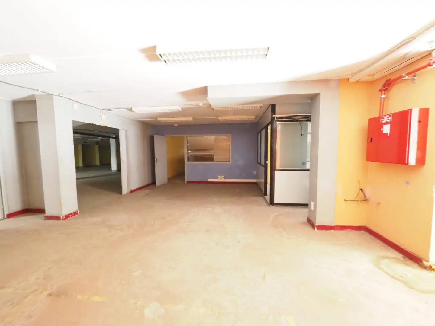 Local comercial en venta en Mercat, imagen 5