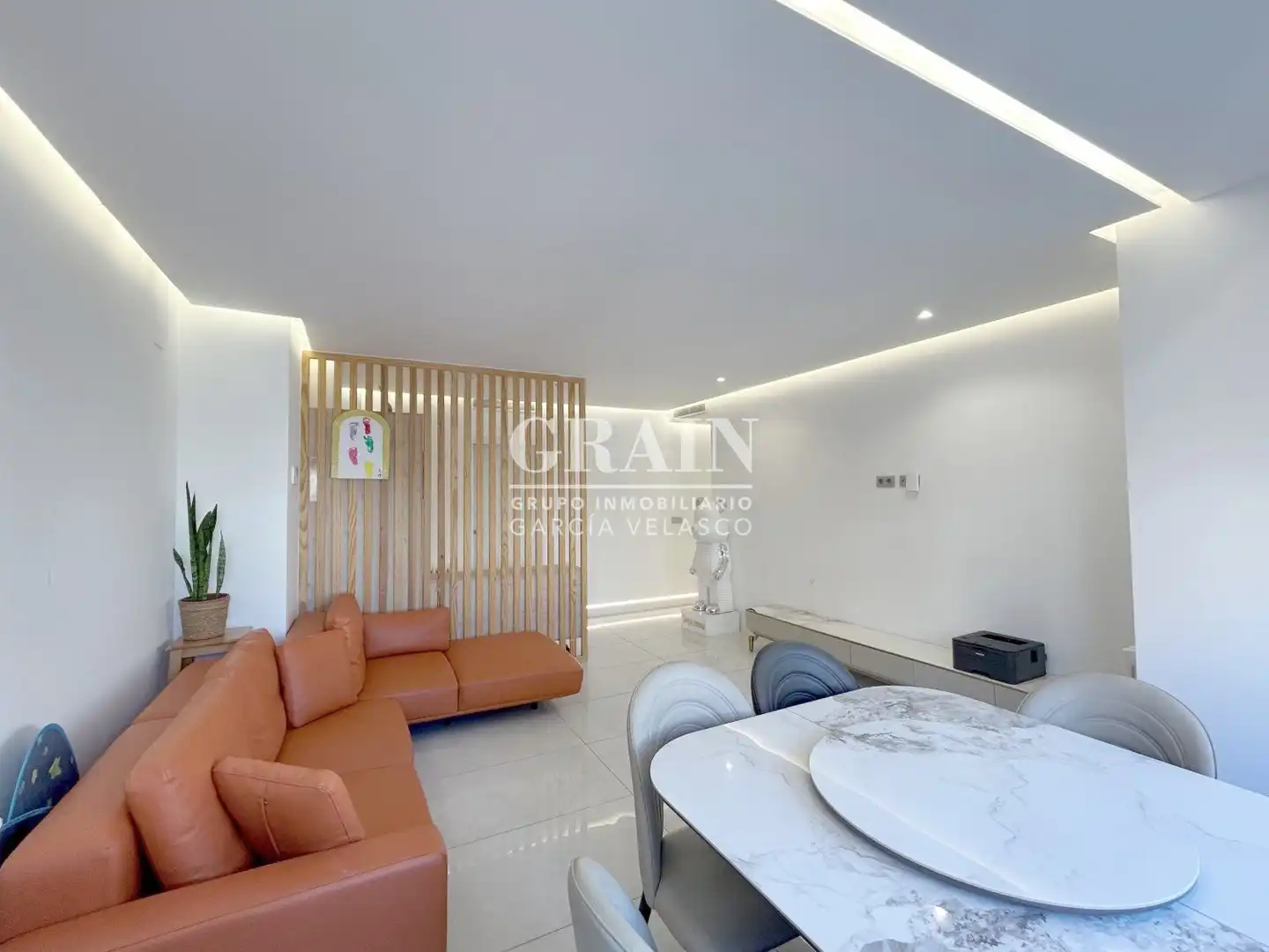 Living room of Flat for sale in Albacete  with Air Conditioner, Heating and Balcony