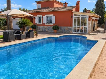 Casa amb piscina en venda a Santa María del Camí