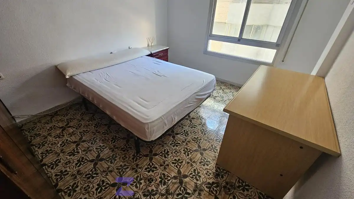 Flat for rent in Calle Pintor Joaquín, San Antón