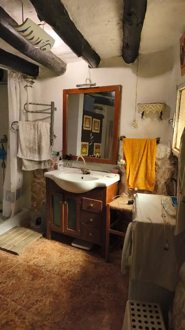 Bany de Casa o xalet en venda en Urrea de Jalón amb Terrassa, Moblat i Forn