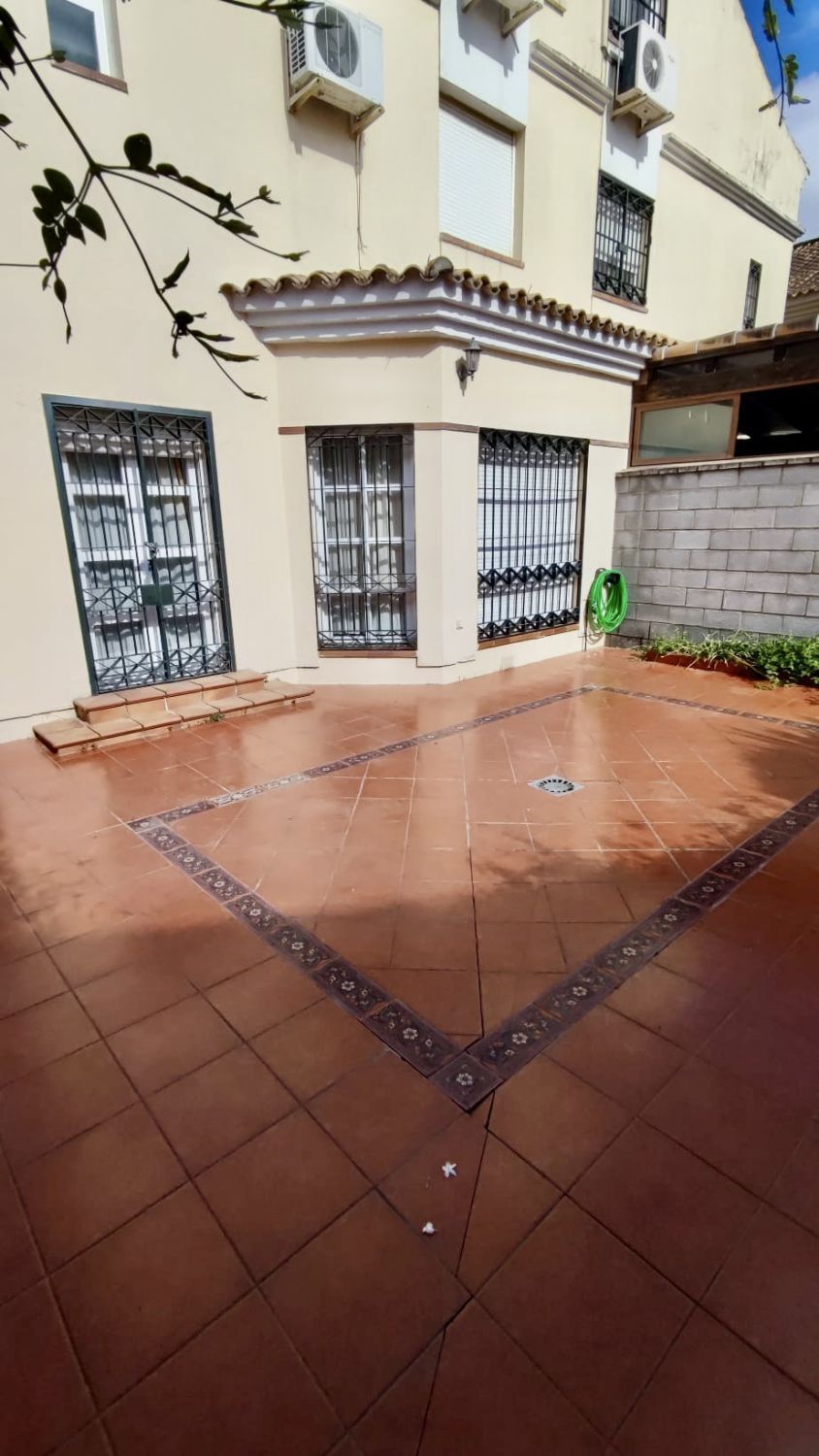 Terrace of House or chalet for sale in Tomares  with Air Conditioner, Terrace and Storage room