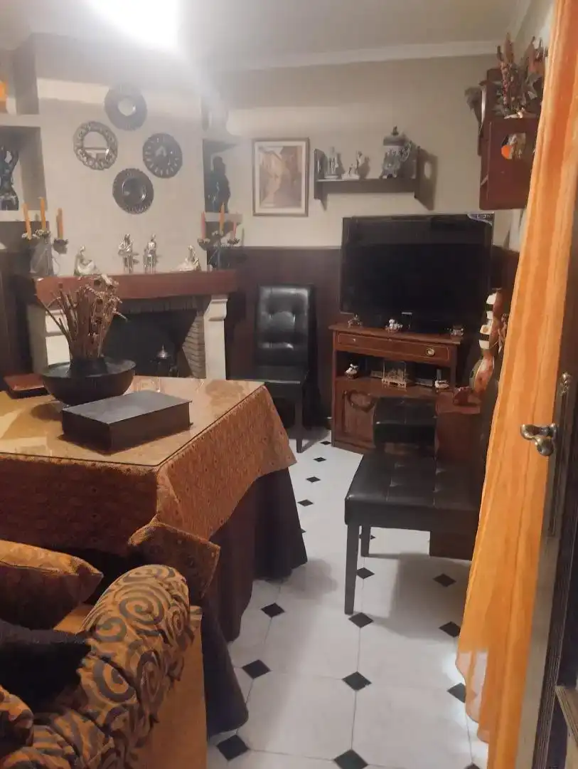 Sala d'estar de Casa adosada en venda en Vilches amb Aire condicionat i Balcó