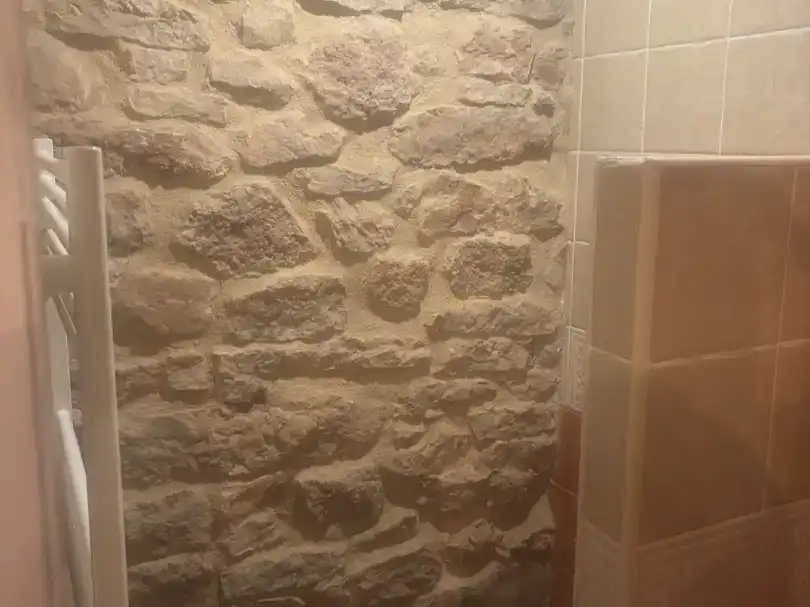 Baño de Piso en venta en Vegacervera con Jardín privado