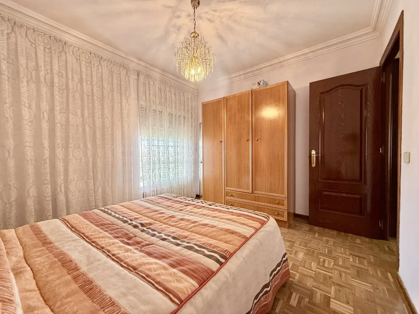 Bedroom of Flat for sale in Madrid  with Heating, Parquet flooring and Terrace