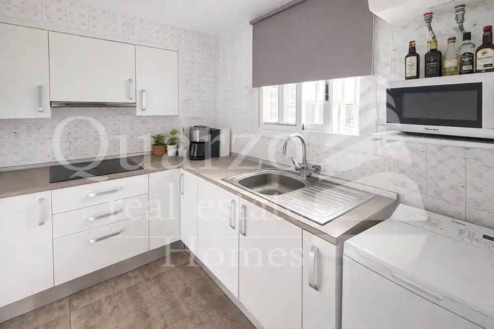 Cocina de Apartamento en venta en Gandia con Calefacción, Terraza y Amueblado
