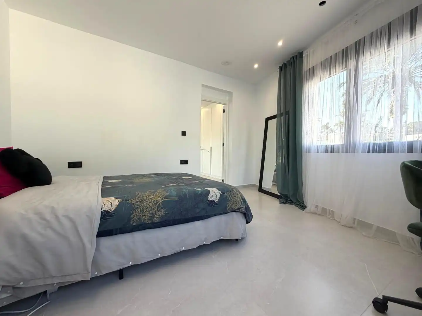 Habitación de Casa o chalet en venta en Elche / Elx con Aire acondicionado, Terraza y Piscina