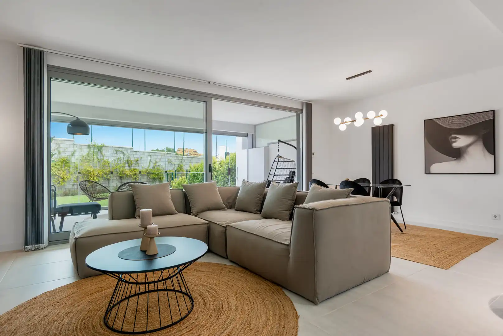 Apartamento con piscina en venta en Estepona Pueblo, imagen 2
