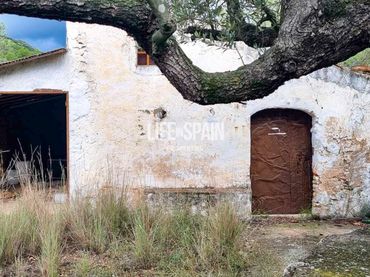 Casa rústica en venda a Roquetes