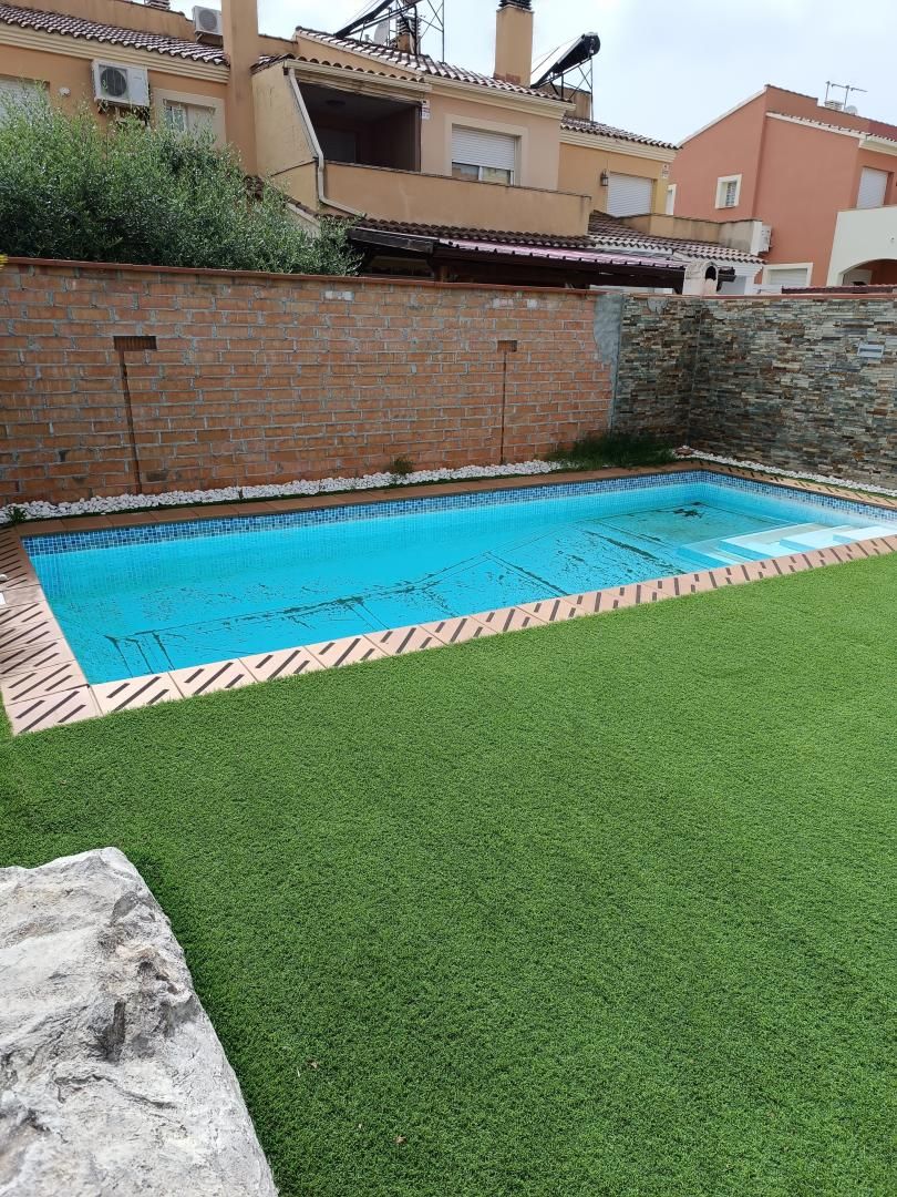 Piscina de Casa adosada en venda en Cambrils amb Calefacció, Terrassa i Piscina