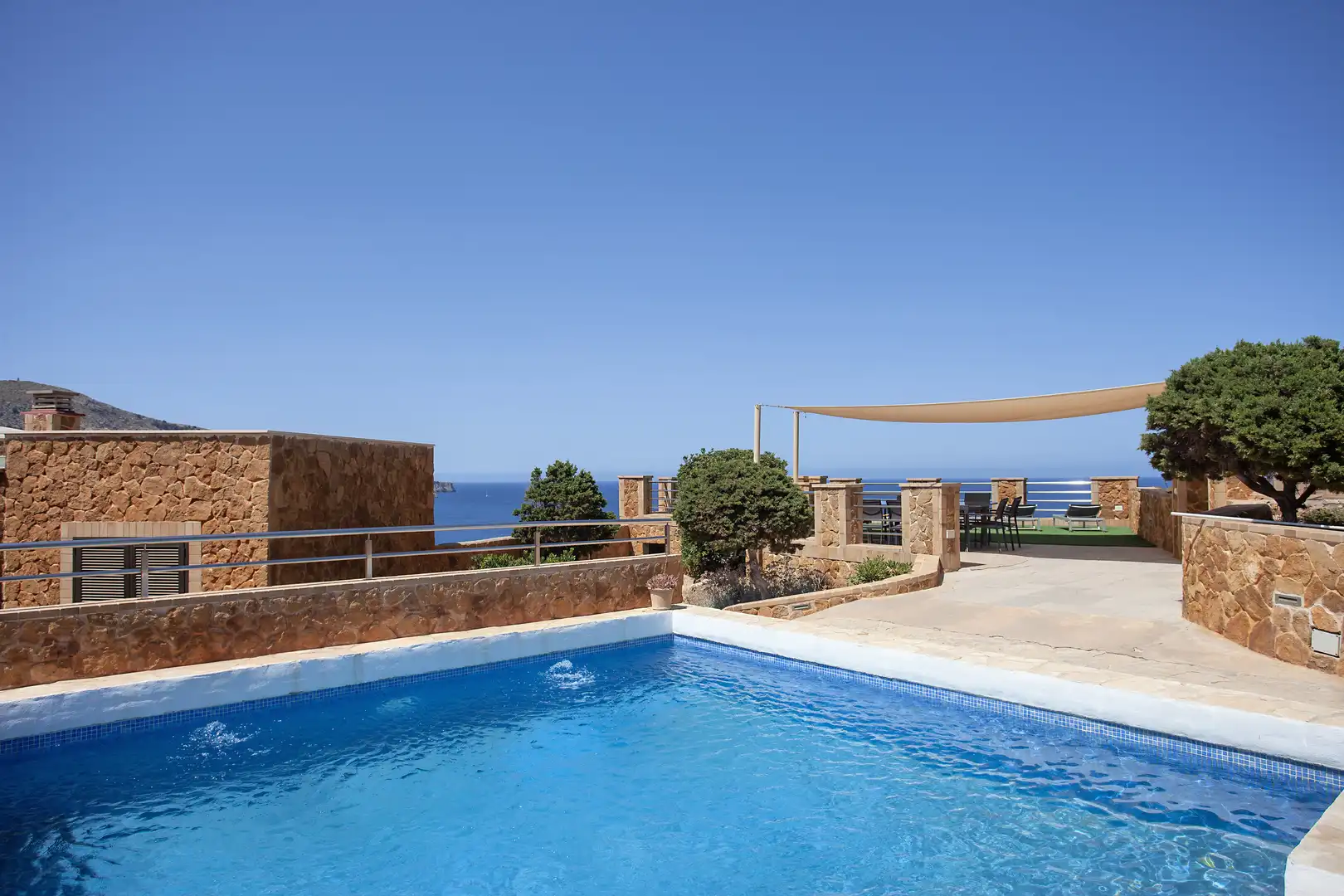 Piscina de Finca rústica en venta en Capdepera con Aire acondicionado, Calefacción y Terraza