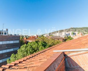 Vista exterior de Apartament en venda en  Barcelona Capital amb Aire condicionat, Terrassa i Piscina